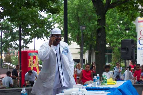 MEGA arena shows for STEM education